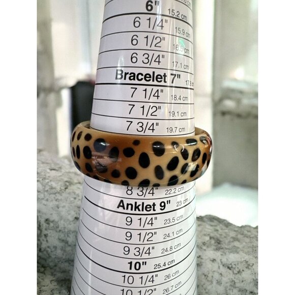 Wide Lucite Bangle, Animal Spots Pattern Bracelet, Safari leopard Retro Fashion, - Picture 5 of 5